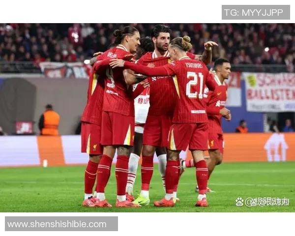 西汉姆两年豪砸2.8亿换帅频繁 欧战冠军跌至降级区困境深重